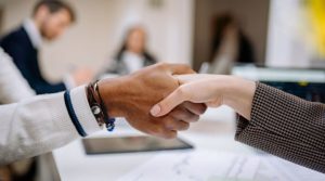 B2B Adalah: Pengertian dan Cara Kerjanya dalam Bisnis 1 Hubungan Jangka Panjang B2B
